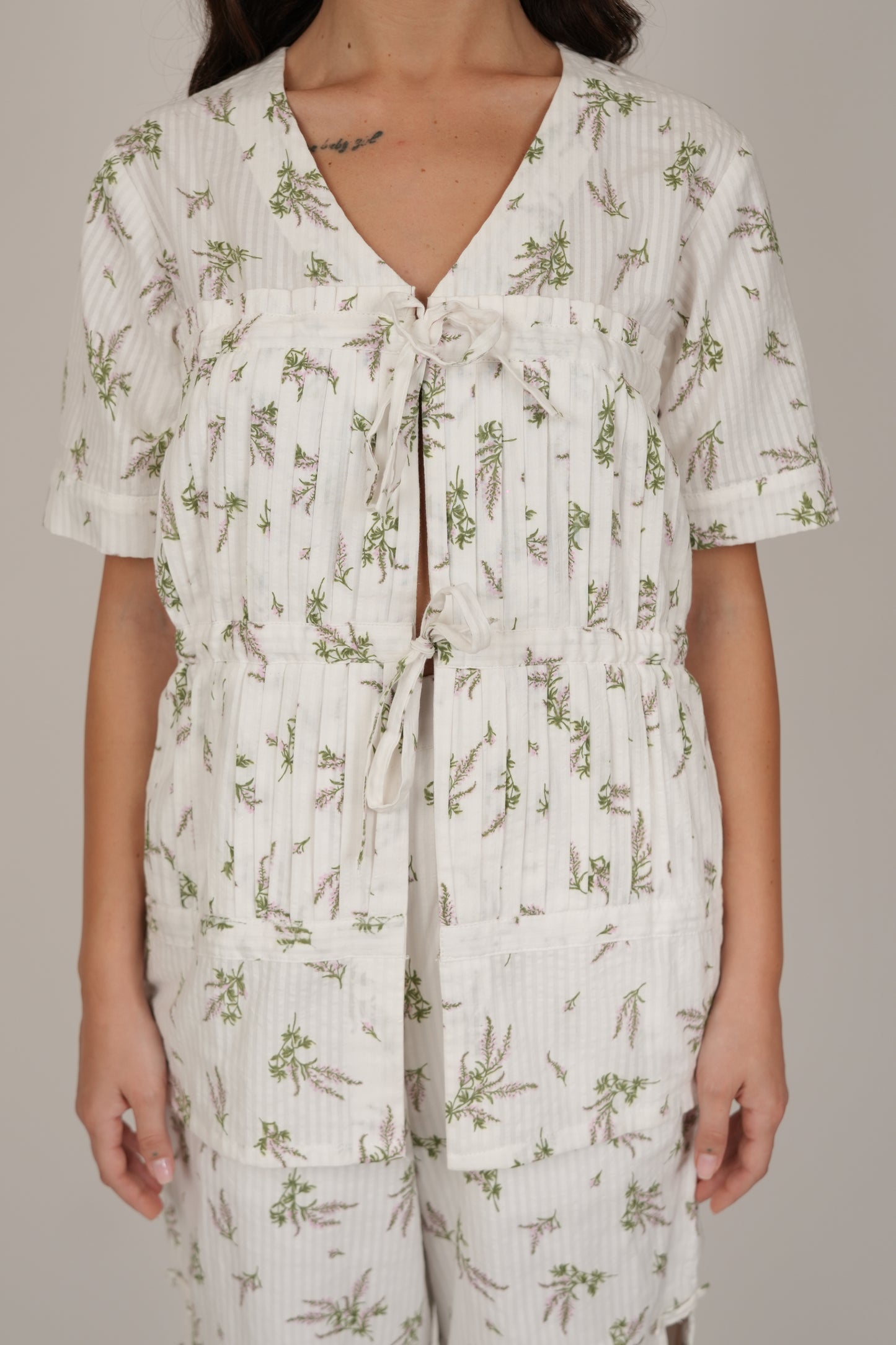 Aster Floral White Top/Shirt