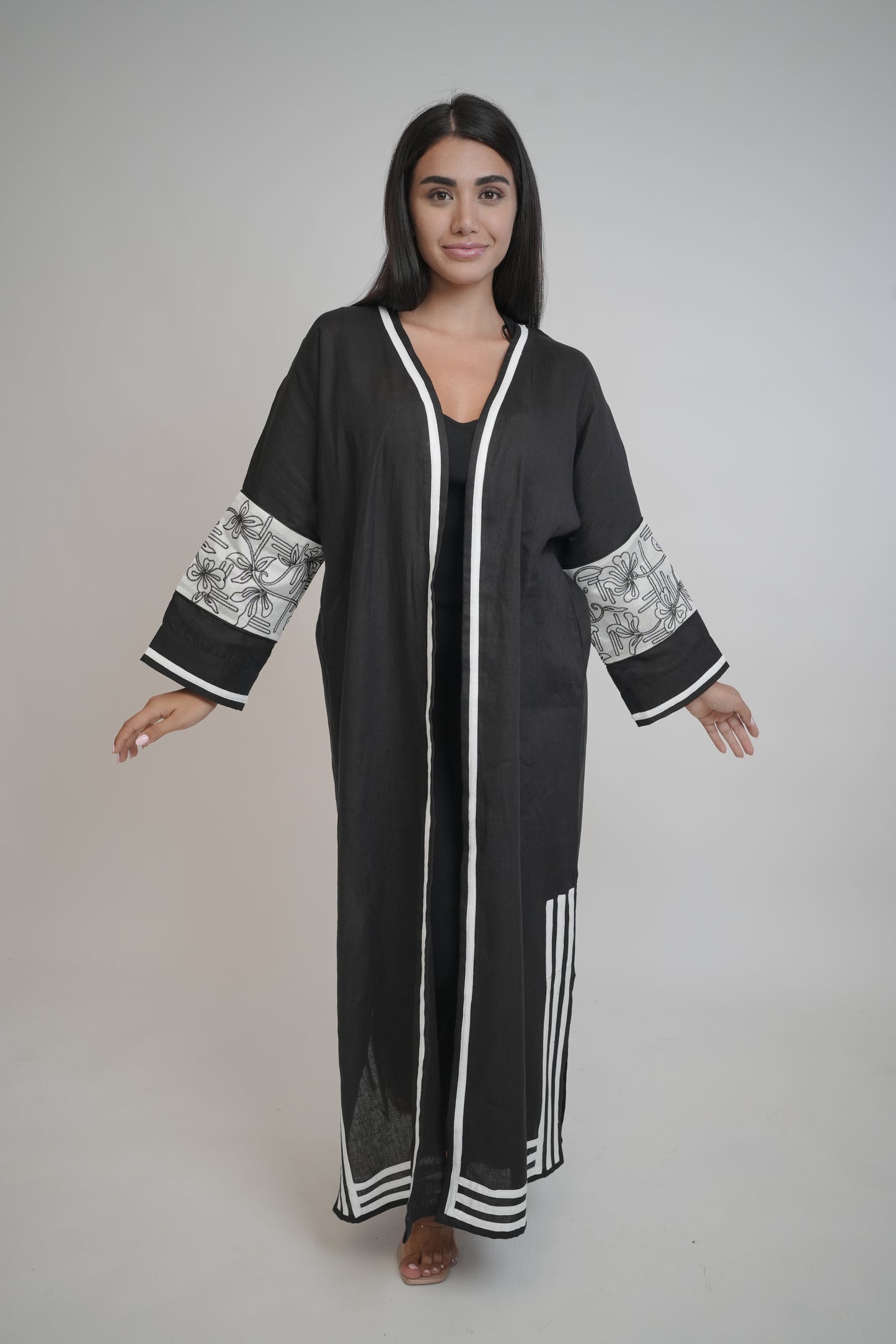 Aaliyah Black Abaya Shrug
