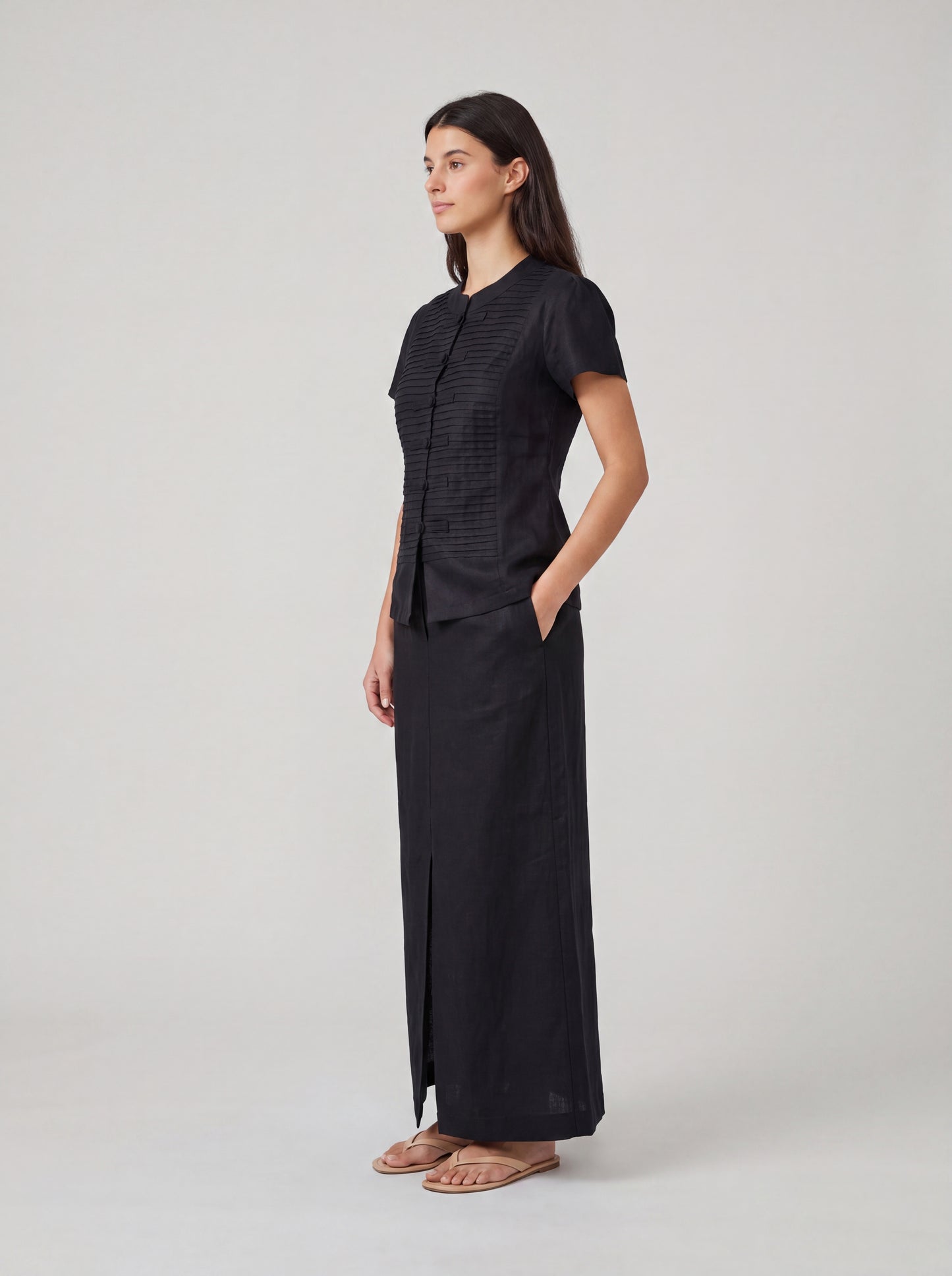 Inori Black Linen Skirt