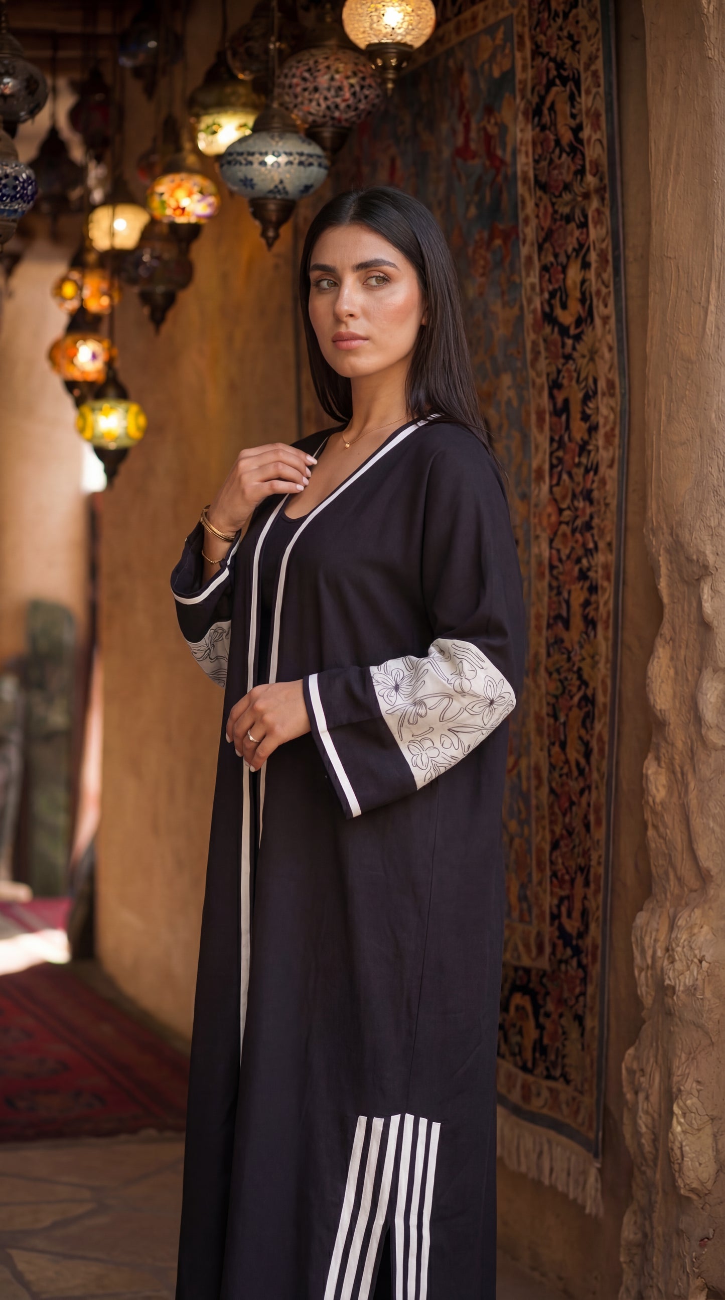 Aaliyah Black Abaya Shrug